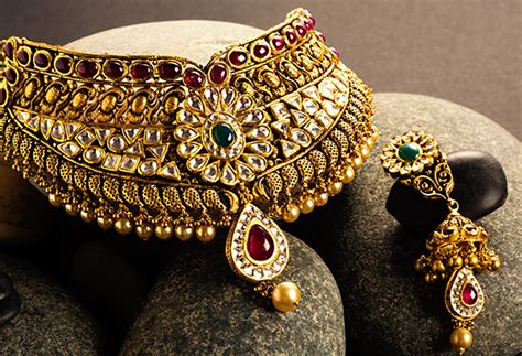  Jewelery: A World Beyond Glamour! An Exquisite Journey Through India's Sparkling Heritage